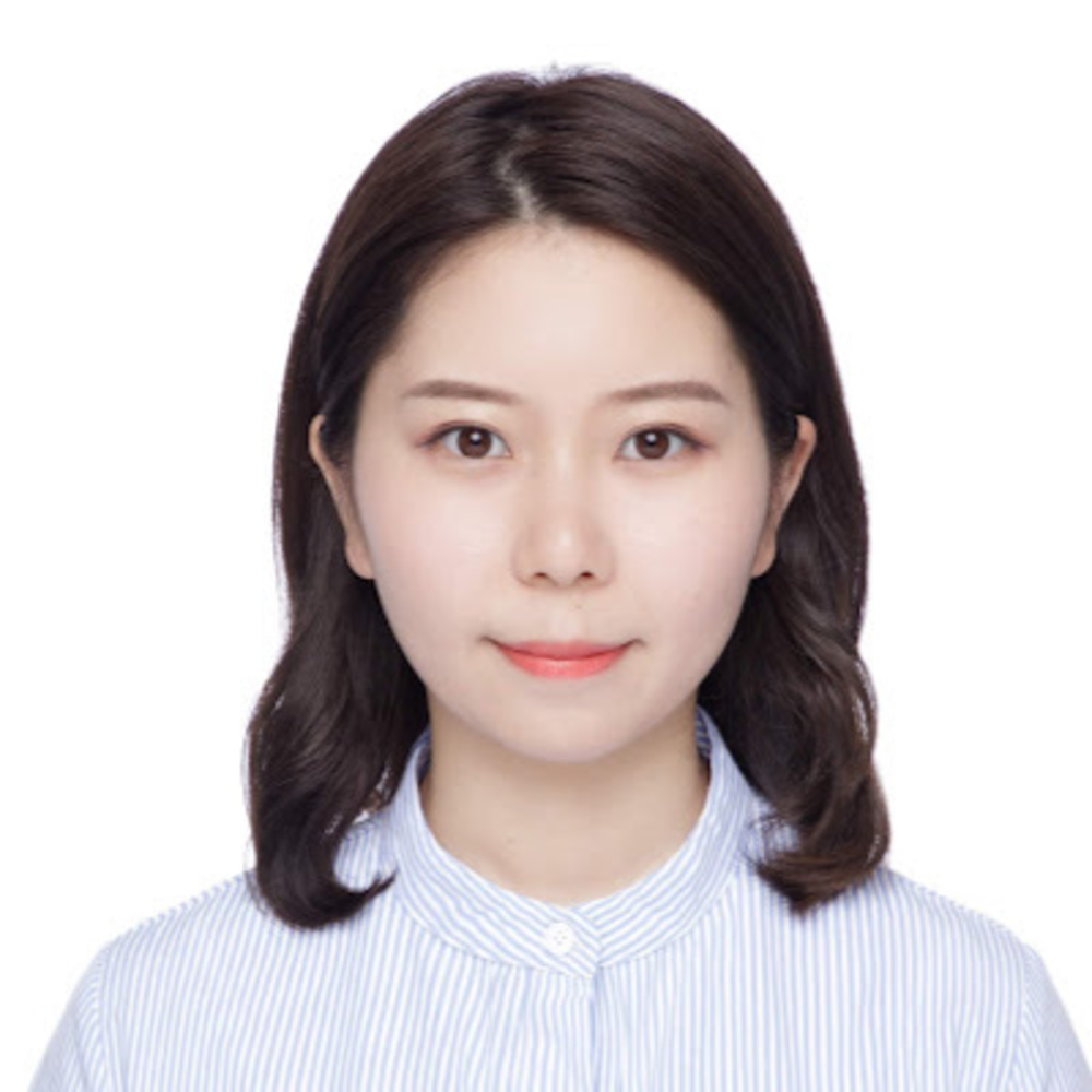 Meet your Posher, Lorie